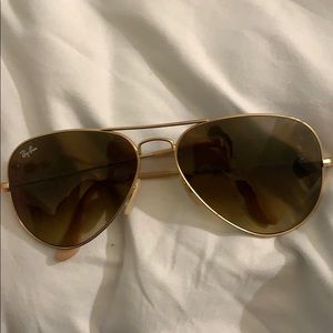 Brown gradient aviator raybans